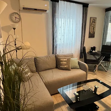 Kutak Apartament *